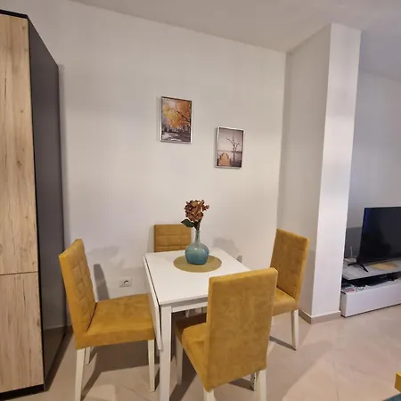 Cozy Gem Apartment